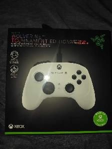 White Razer Wolverine V3 Tournament Edition Controller
