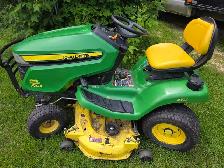 John Deere Lawn Tractor