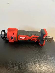 Milwaukee Cut Out Tool