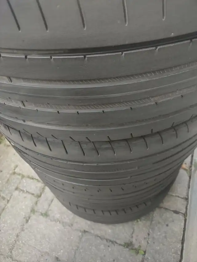 4 pneus été Goodyer Eagle 255-40R21 très bon état