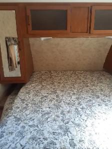 2011 BULLET ULTRA LITE RV TRAILER 27' - Photo 7