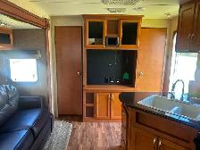 2013 golfstream trail master travel trailer. 26.5 ft - Photo 3