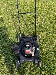22’’ Tecumseh Yard Machine Push Mower