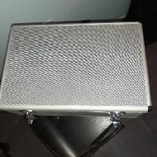 100   Factory CD’s In New Aluminum Case Only $25.00! - Photo 2