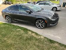 2016 Chrysler 200C 79,948 km $13,000 obo - Photo 2
