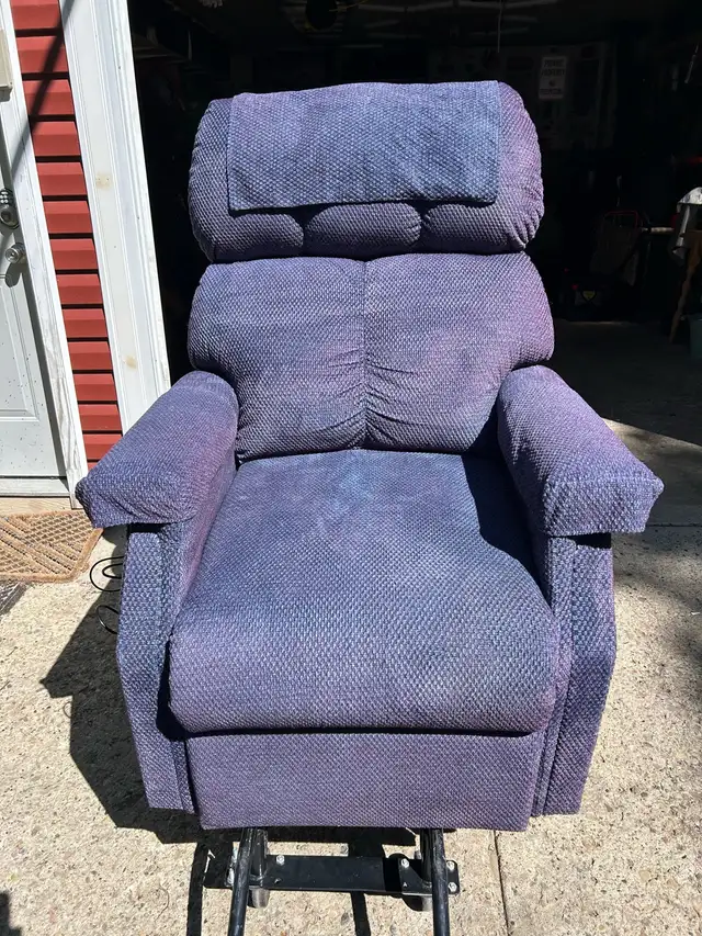Pride Mobility lift chair.