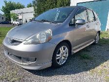 191000 KM Honda fit auto air climatisé cruze contrôle