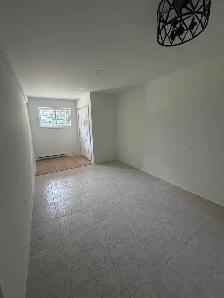 4 1/2 à louer - Saint-Léonard - Photo 5