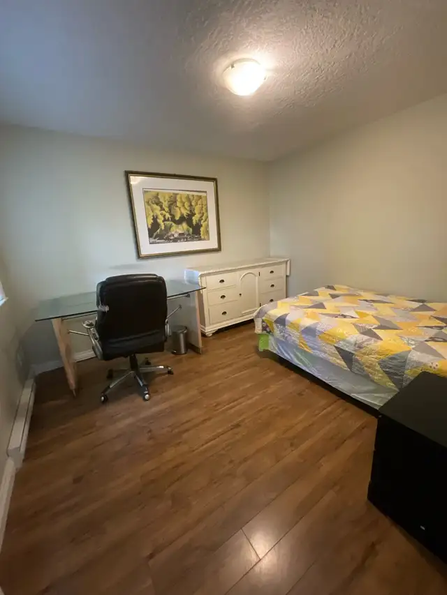 Cozy Room for Rent Near the UVic and Camosun