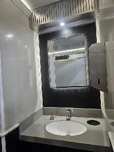 Luxury Washroom Rentals for Events - Photo 4