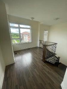 Beautiful House for Rent in Burlington / Hamilton Area