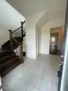 Beautiful House for Rent in Burlington / Hamilton Area - Photo 7