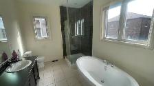 Beautiful House for Rent in Burlington / Hamilton Area - Photo 18