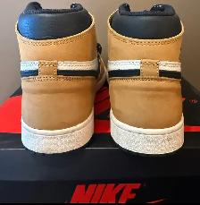 Nike Air Jordan 1  Men’s Sneakers Size 9.5/ Authentic - Photo 5