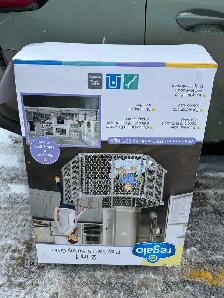 Regalo 2-in-1 Play Yard and Safety Gate
