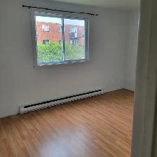 Longueuil, 4 ½ - $1350/month - Balcony. 2950 Mazenod Street - Photo 5