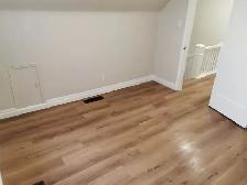 Beautiful one room in four room unit - Photo 8