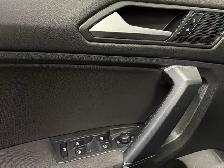2020 Volkswagen Tiguan TRENDLINE 4MOTION | HEATED SEATS | REAR C - Photo 18