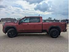 2025 GMC Sierra 3500HD AT4 6.6L V8 Diesel/Touch Nav/Sunroof/Came - Photo 11
