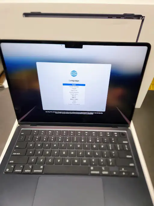 MacBook AIR MLYLL/A 13.6' Black M2