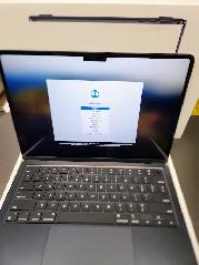 MacBook AIR MLYLL/A 13.6' Black M2