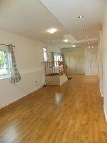 A main floor suite in a Single House - Photo 3