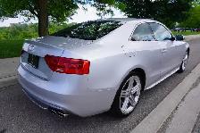 2014 Audi S5 6 SPEED MANUAL / ONE OWNER / QUATTRO AWD! - Photo 4