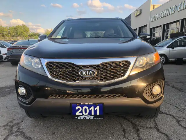 2011 Kia Sorento EX CERTIFIED WITH 3 YEARS WARRANTY INCLUDED.