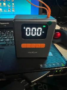 Mini battery air pump - Photo 3