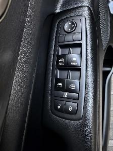2017 Jeep Grand Cherokee Laredo - Photo 24