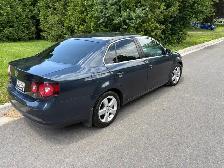 VW Jetta LOW KMS! LIKE NEW! - Photo 4