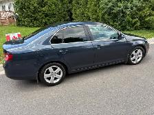 VW Jetta LOW KMS! LIKE NEW! - Photo 5