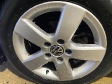 VW Jetta LOW KMS! LIKE NEW! - Photo 7