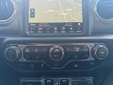 2020 Jeep Gladiator Overland 4x4 - Photo 19