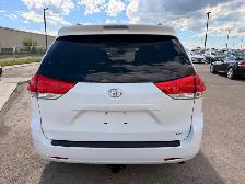 2014 Toyota Sienna LE V6 8-Pass : LOW MILEAGE - Photo 5
