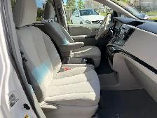 2014 Toyota Sienna LE V6 8-Pass : LOW MILEAGE - Photo 11