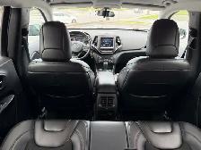 2019 JEEP CHEROKEE TRAILHAWK | 4WD | 1 OWNER | CLEAN CARFAX - Photo 17