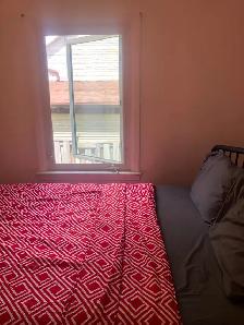 Furnished Room for Rent in Scarborough (Weekly Payment Option) - Photo 6