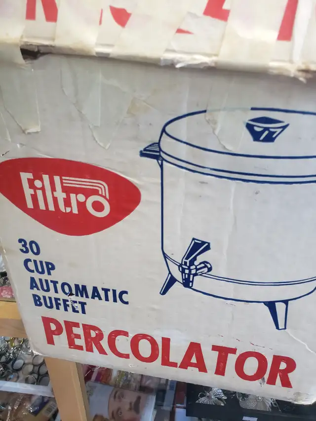 Vintage Filtro 30-Cup Coffee Percolator