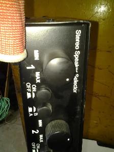 6-Zone Speaker Selector with Individual Volume Controls pc mac - Photo 2