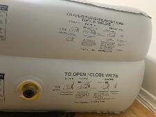 Air mattress with pump - Photo 3