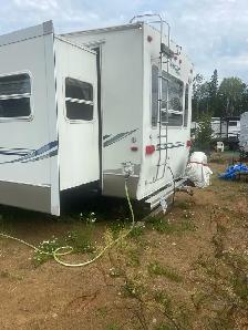 28Foot Cougar 5th Wheel For Sale - Photo 2