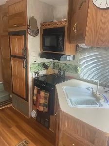 28Foot Cougar 5th Wheel For Sale - Photo 6