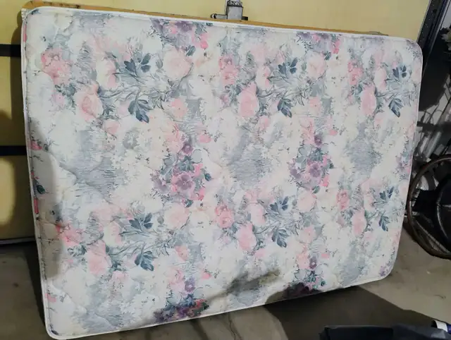 Free Mattress & Box Spring