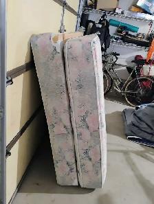 Free Mattress & Box Spring - Photo 3