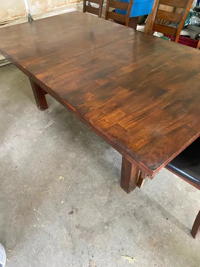 Free Dinning table 6 chairs