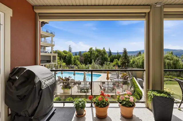 LOWER MISSION CONDO STEPS TO OKANAGAN LAKE! 311 3865 Truswell Rd