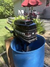 Outboard Motor - Photo 3