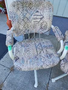 Upholstered Swivel Kitchen chairs on casters - Photo 5