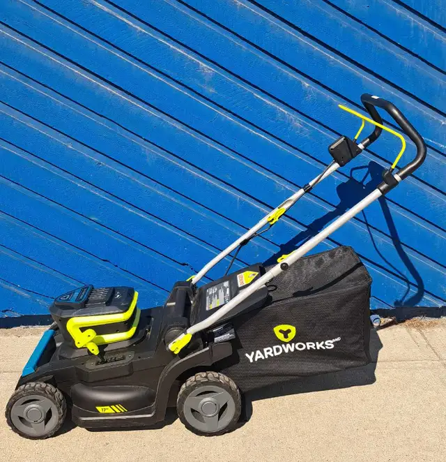 17' 48V Yardworks Lawnmower (32263605)